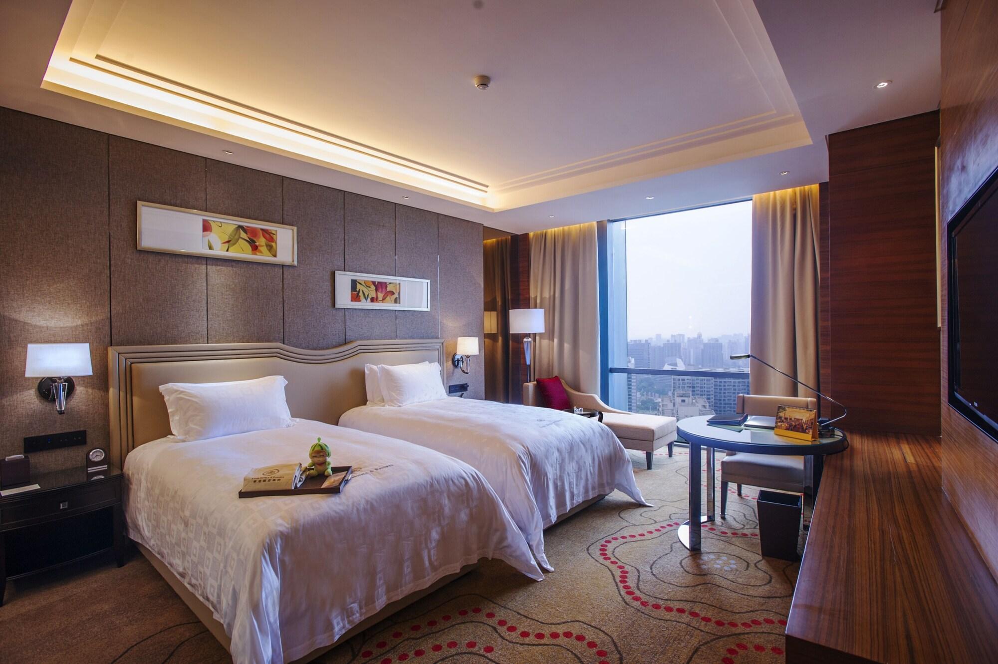 Dongguan Kande International Hotel-During The Canton Fair, Guests Can Enjoy Free Shuttle Buses To The Canton Fair Exhibition Hall Exterior foto