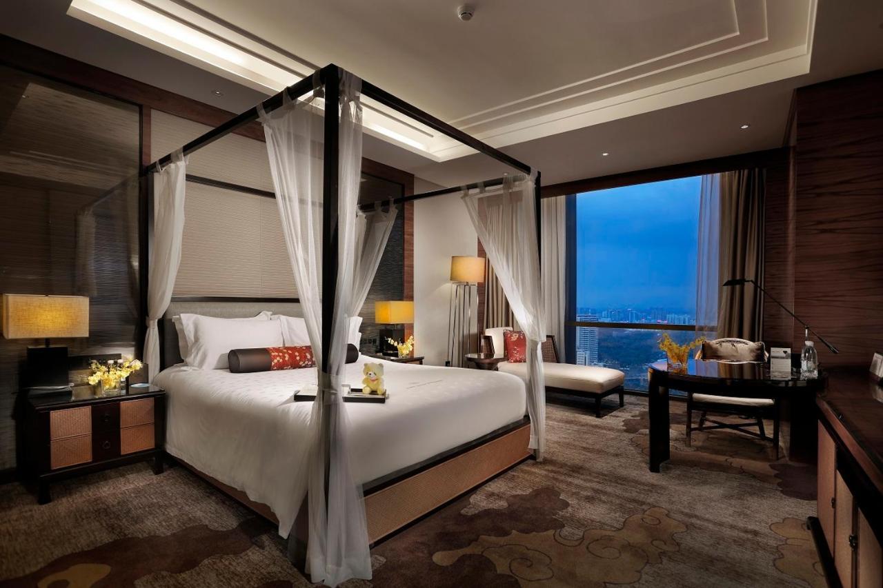 Dongguan Kande International Hotel-During The Canton Fair, Guests Can Enjoy Free Shuttle Buses To The Canton Fair Exhibition Hall Exterior foto