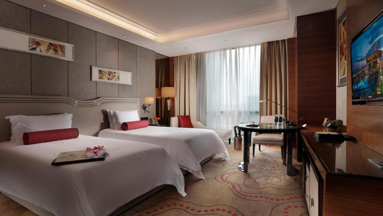 Dongguan Kande International Hotel-During The Canton Fair, Guests Can Enjoy Free Shuttle Buses To The Canton Fair Exhibition Hall Exterior foto