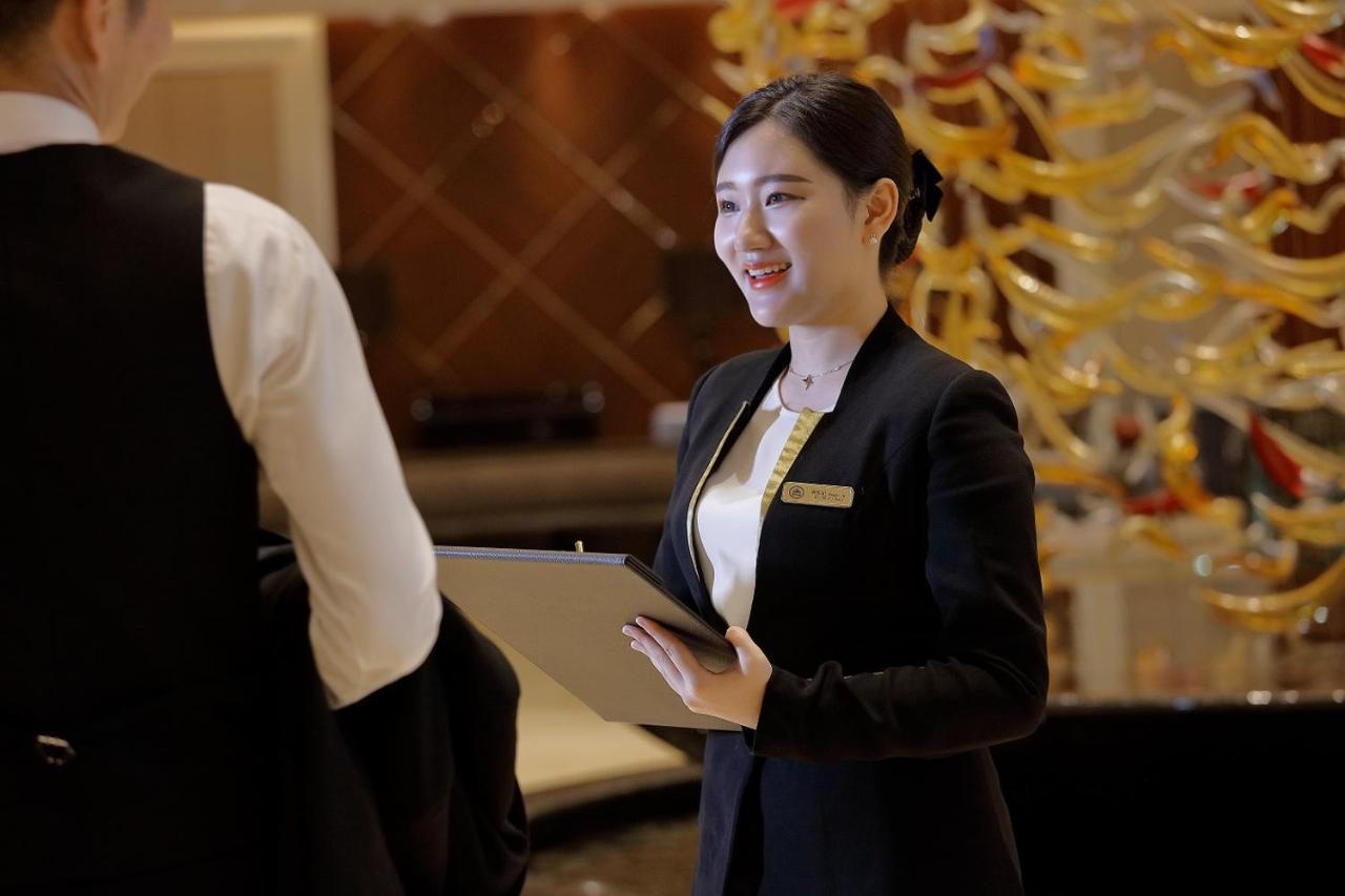 Dongguan Kande International Hotel-During The Canton Fair, Guests Can Enjoy Free Shuttle Buses To The Canton Fair Exhibition Hall Exterior foto
